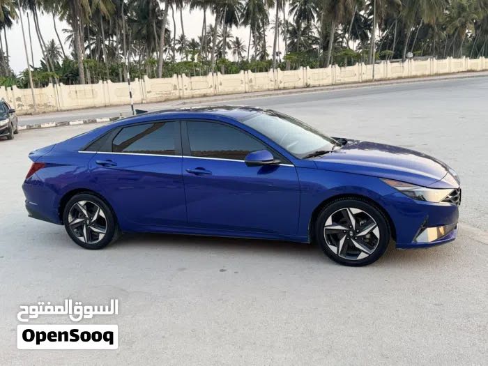 HYUNDAI ELANTRA 2023