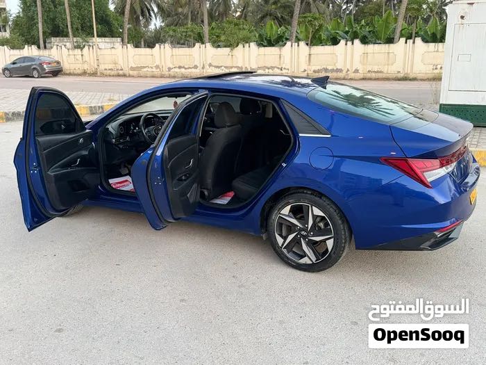 HYUNDAI ELANTRA 2023