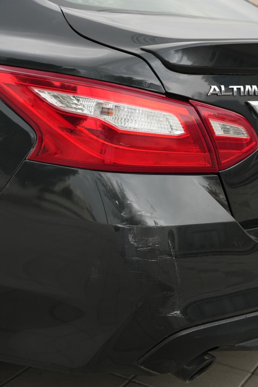 Car Image 2018 NISSAN ALTIMA SV