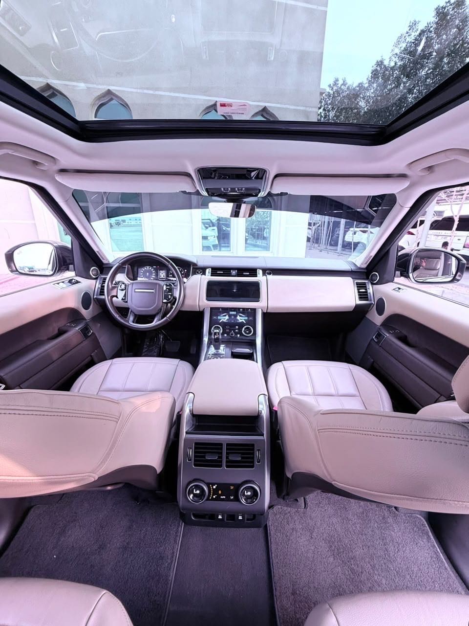 Car Image 2018 LAND ROVER SPORT Supercharged