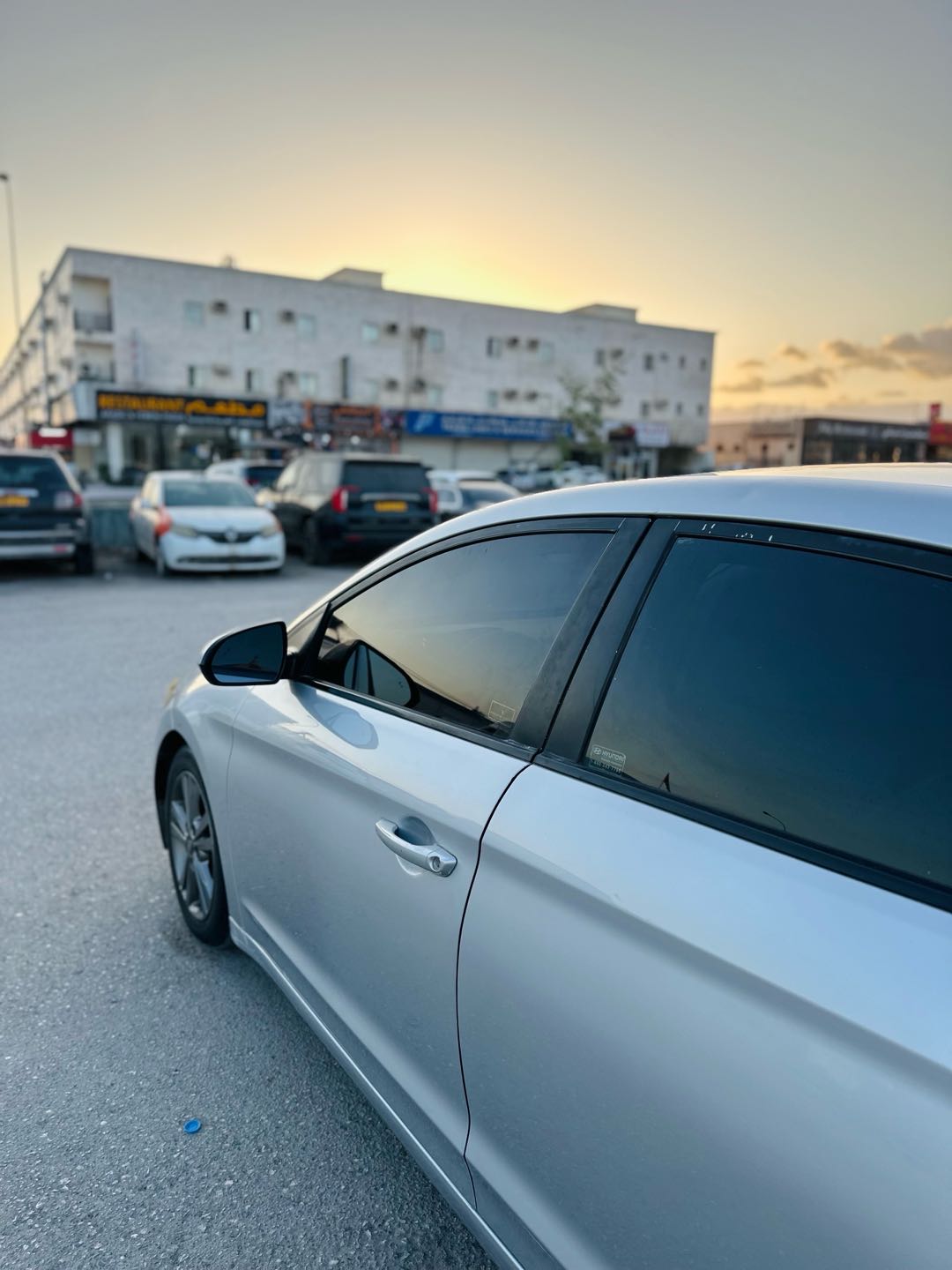 Car Image 2018 HYUNDAI ELANTRA SEL