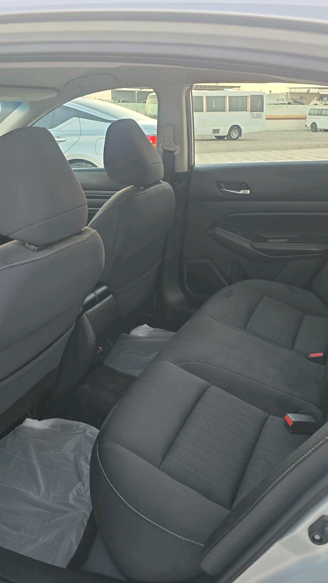 Car Image 2019 NISSAN ALTIMA SV