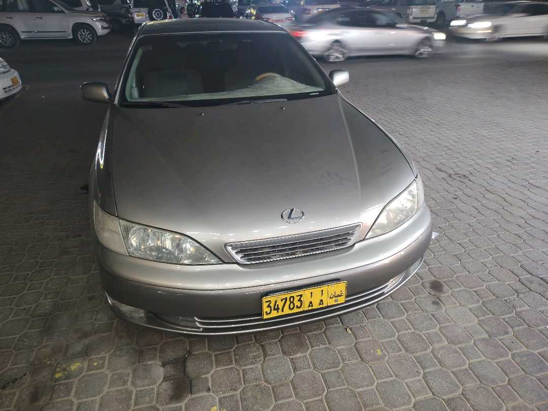 Car Image 1998 LEXUS ES 