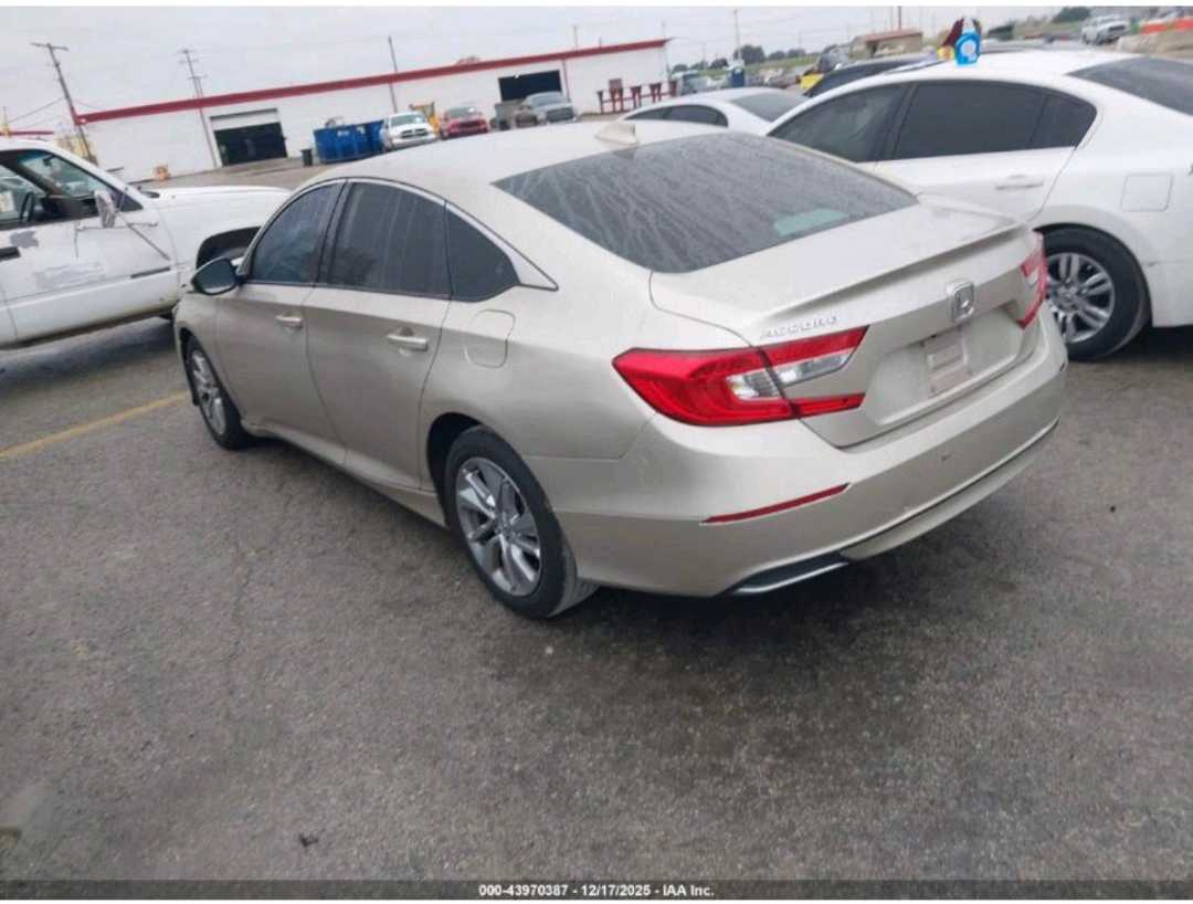 Car Image 2018 HONDA ACCORD EX