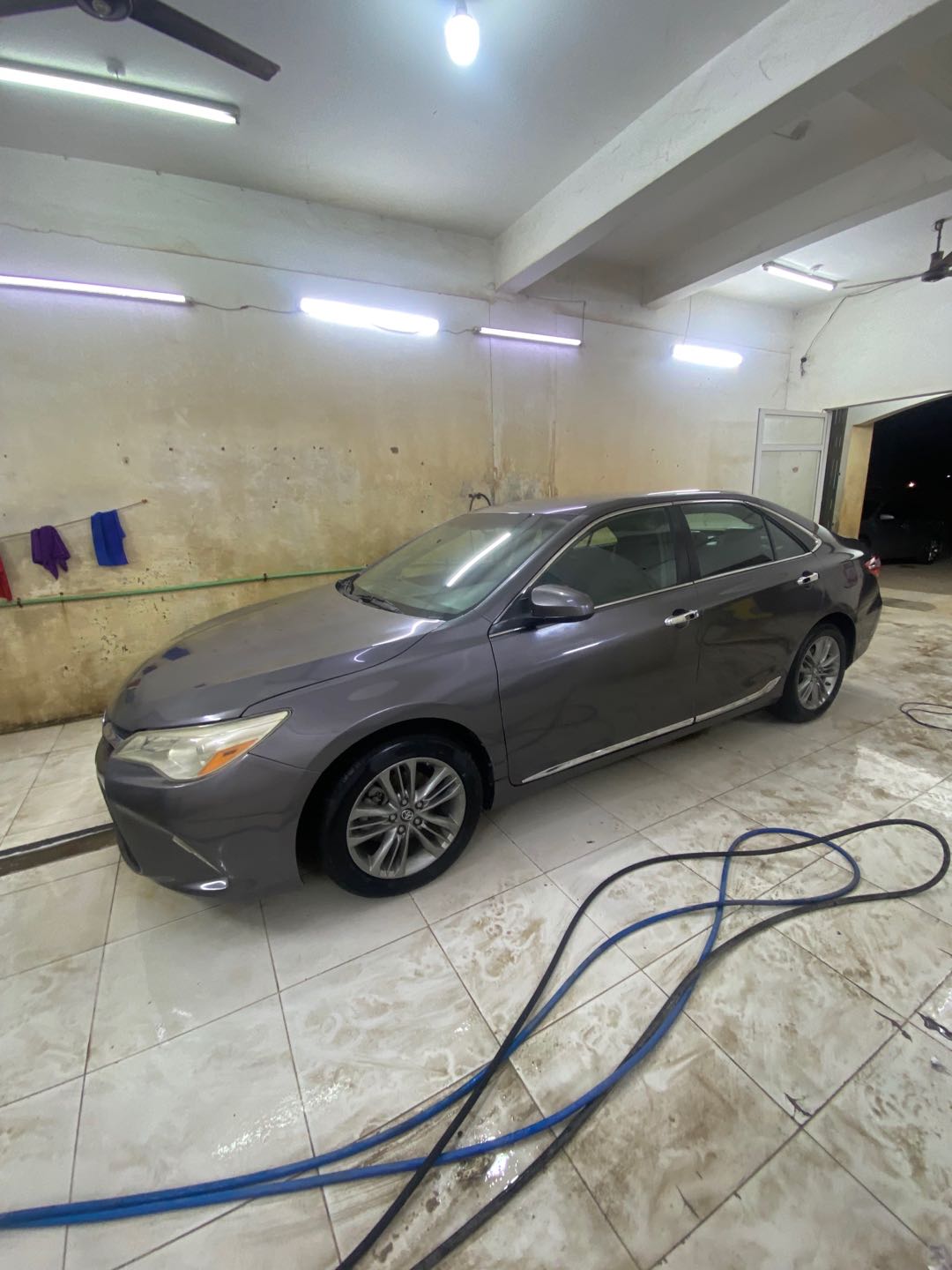 Car Image 2015 TOYOTA CAMRY SE
