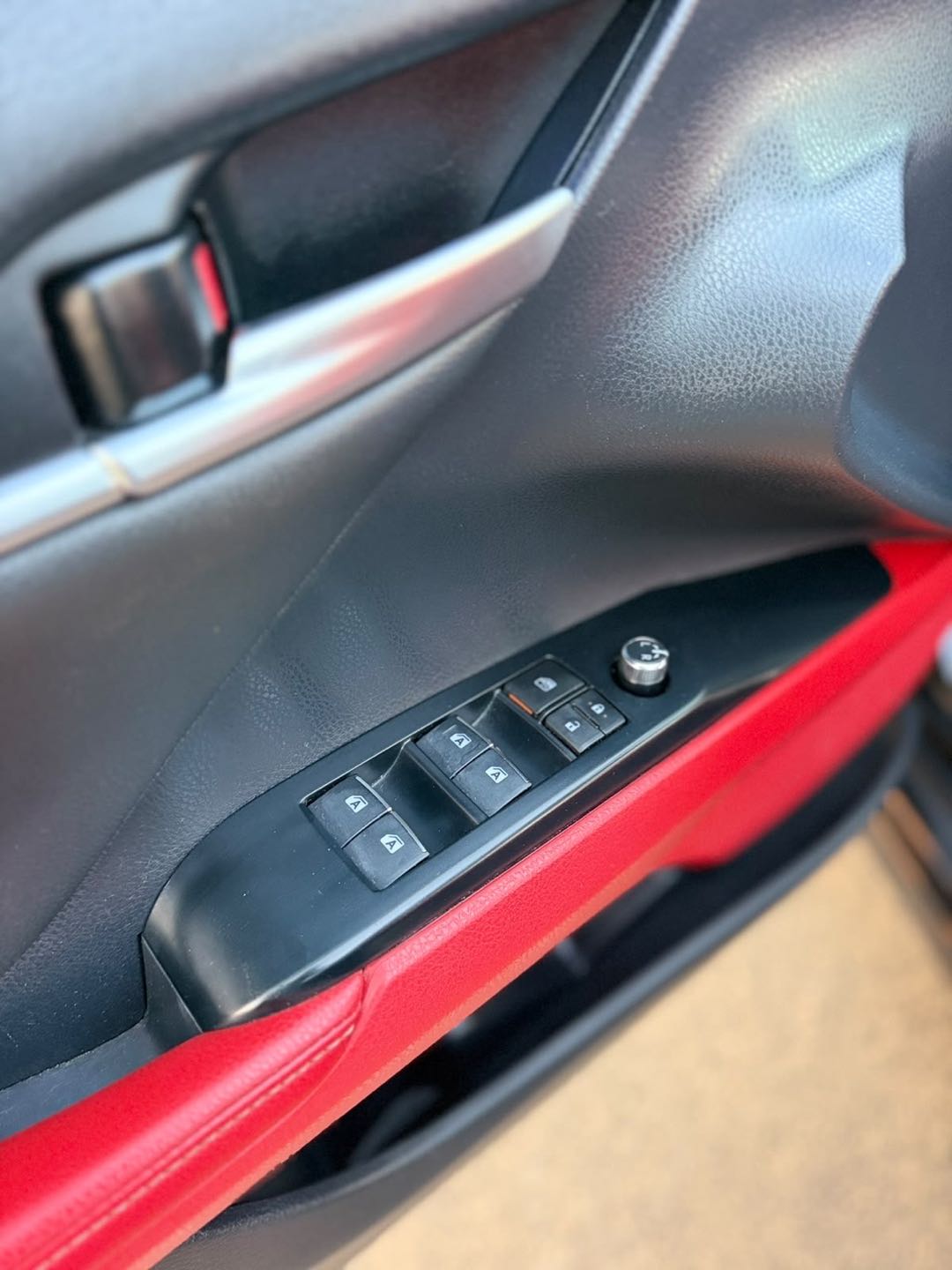 Car Image 2019 TOYOTA CAMRY XSE