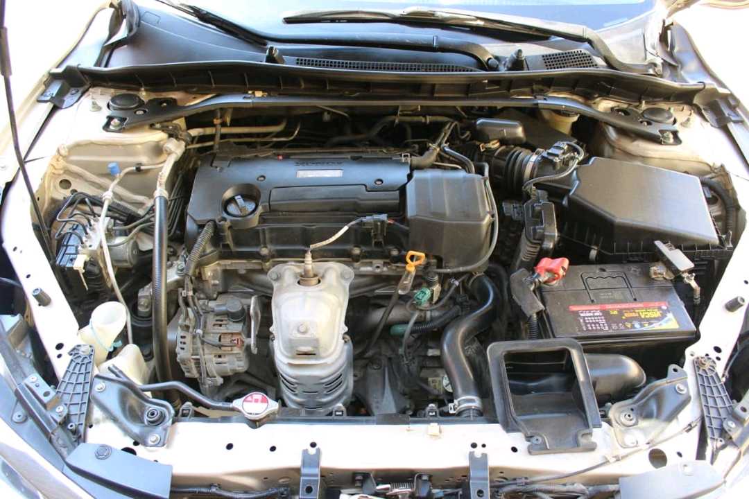 Car Image 2017 HONDA ACCORD EXL