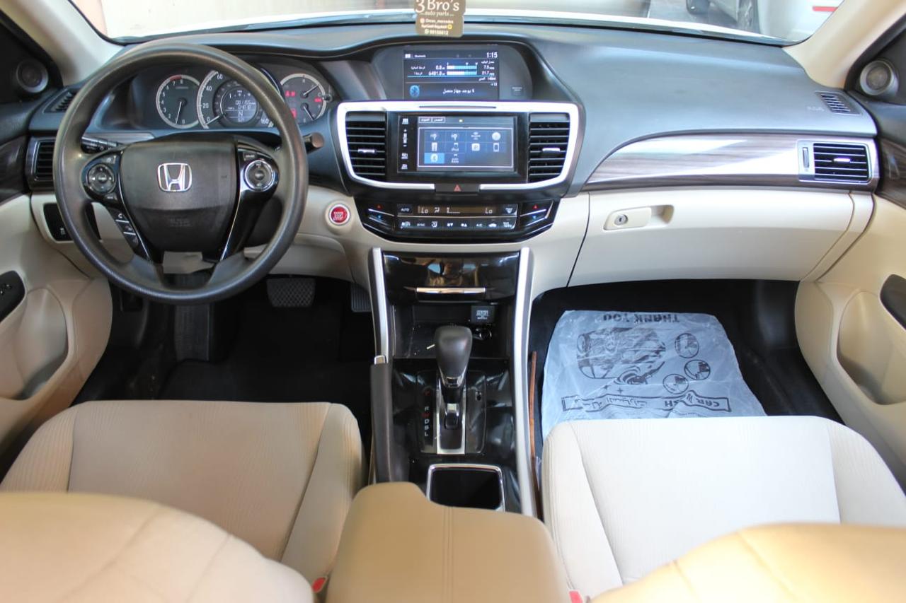 Car Image 2017 HONDA ACCORD EXL