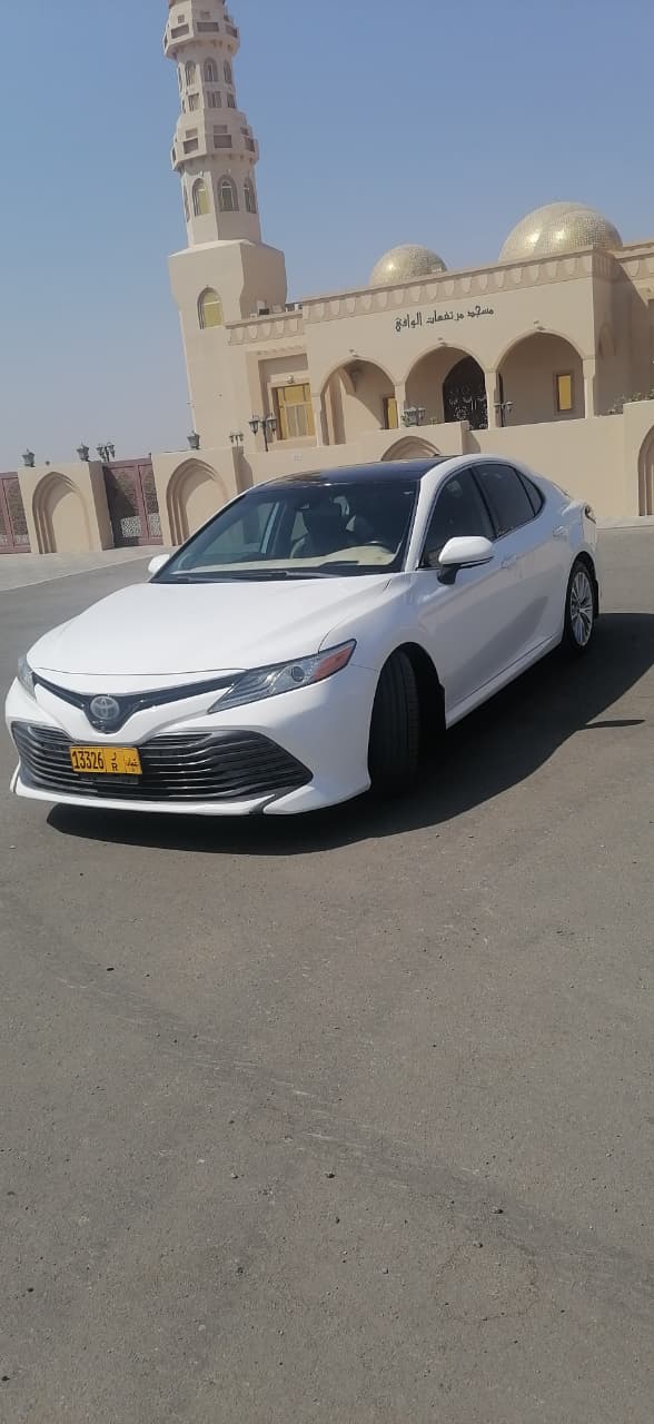 Car Image 2019 TOYOTA CAMRY XLE