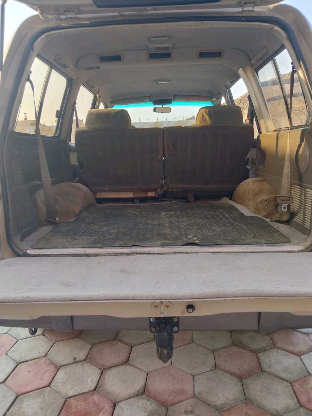 Car Image 1997 TOYOTA LAND CRUISER VX.R