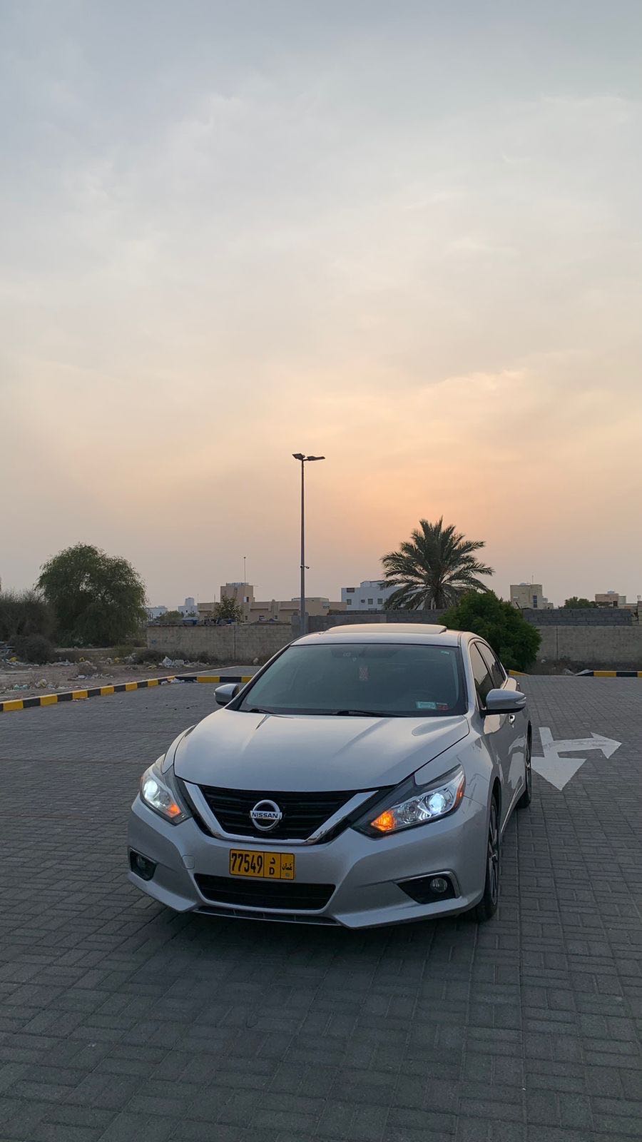 Car Image 2017 NISSAN ALTIMA SL