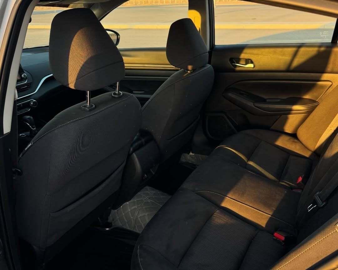 Car Image 2019 NISSAN ALTIMA SL