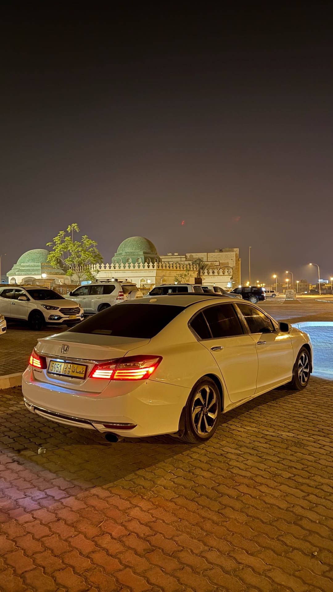Car Image 2017 HONDA ACCORD EXL