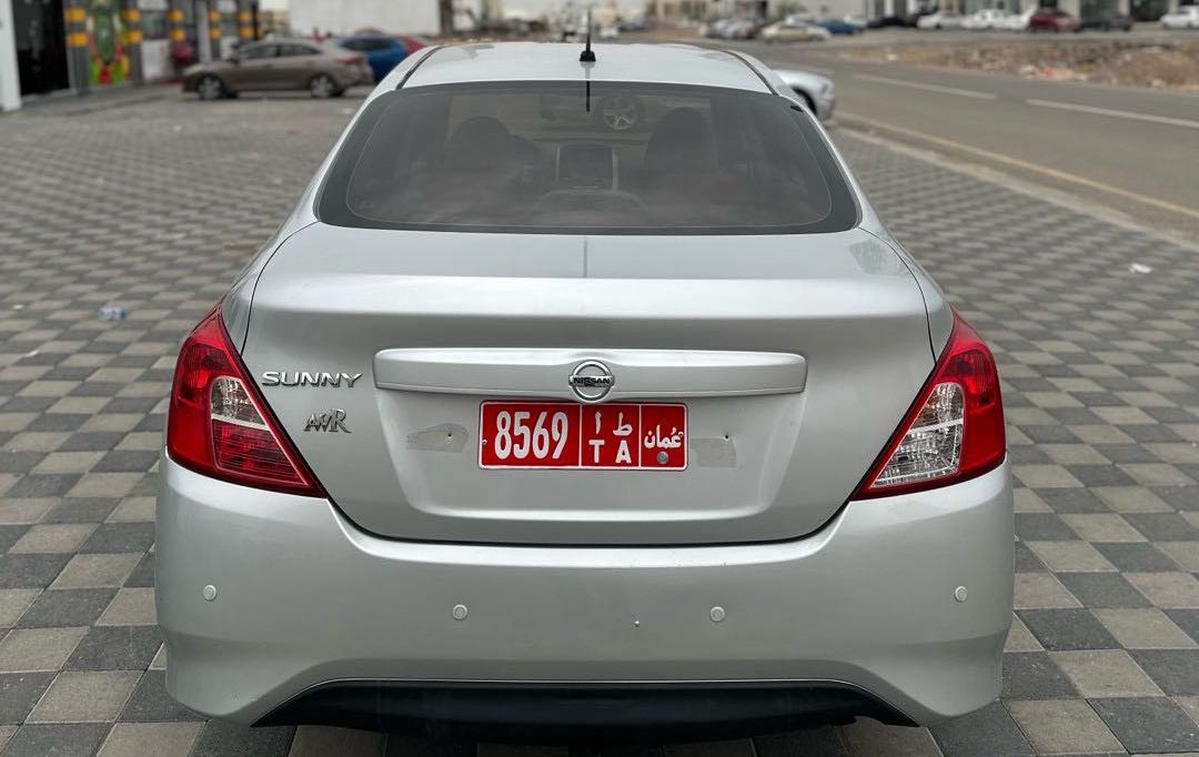 NISSAN SUNNY 2020