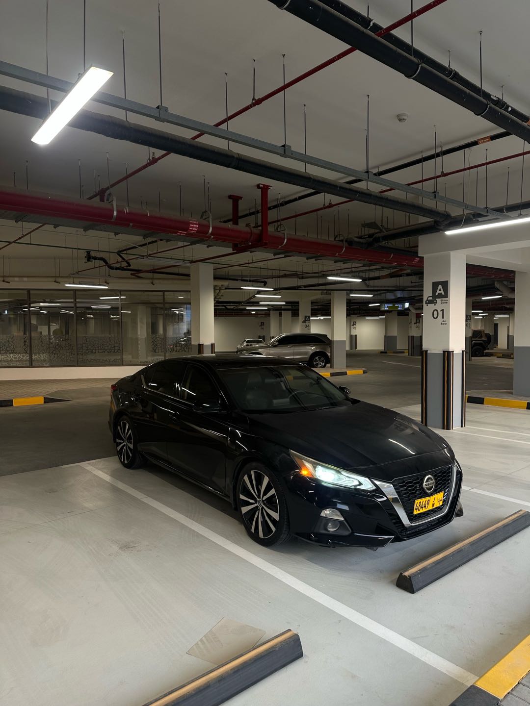 Car Image 2019 NISSAN ALTIMA Platinum 