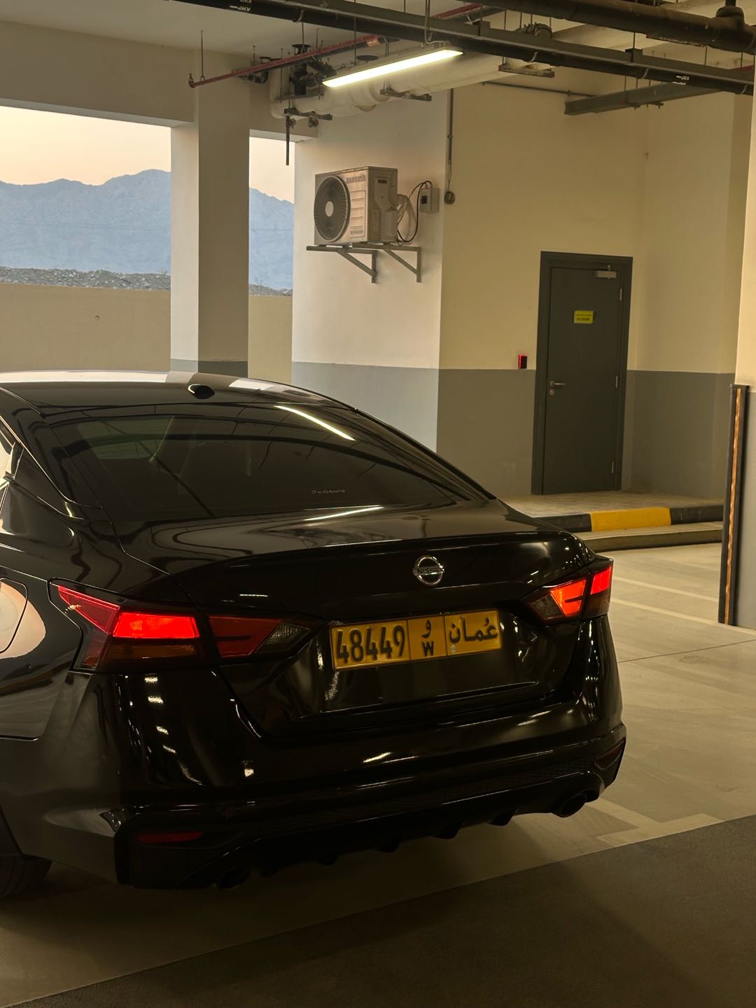Car Image 2019 NISSAN ALTIMA Platinum 
