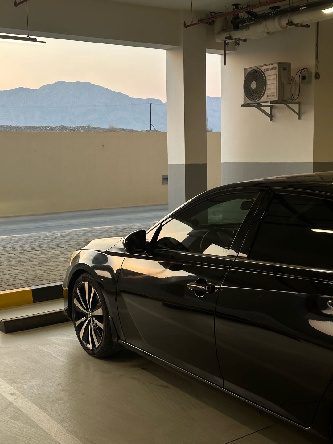 Car Image 2019 NISSAN ALTIMA Platinum 