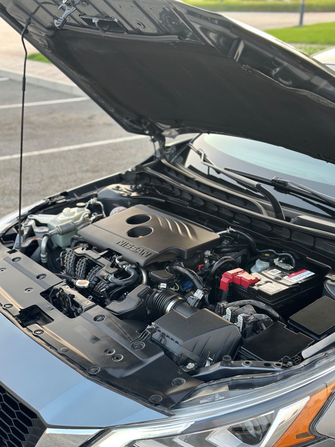 Car Image 2019 NISSAN ALTIMA SR