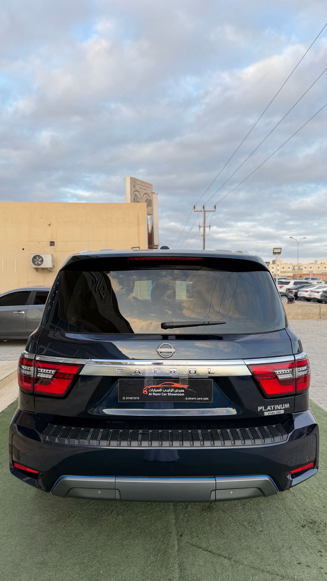 Car Image 2019 NISSAN ARMADA SV