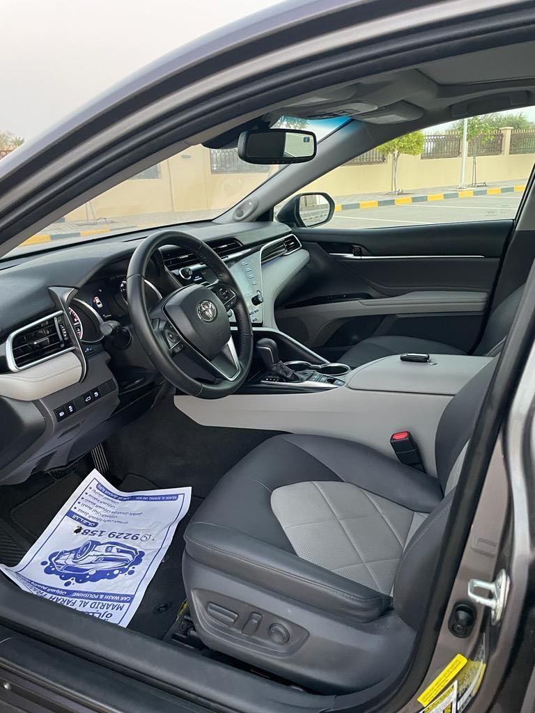 Car Image 2018 TOYOTA CAMRY XLE