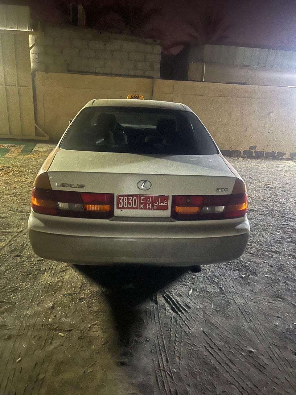 Car Image 1999 LEXUS ES 300