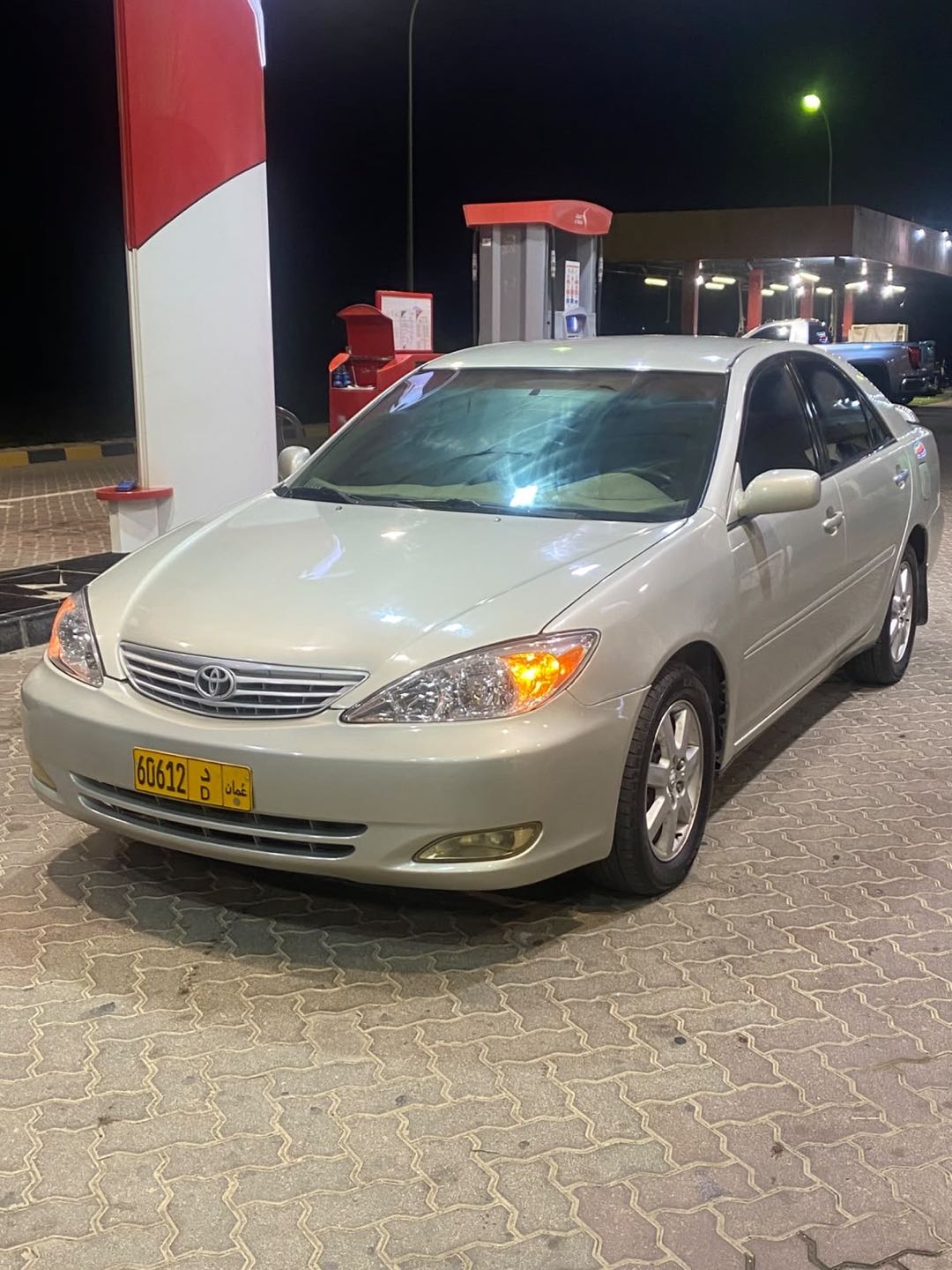 Car Image 2002 TOYOTA CAMRY LE