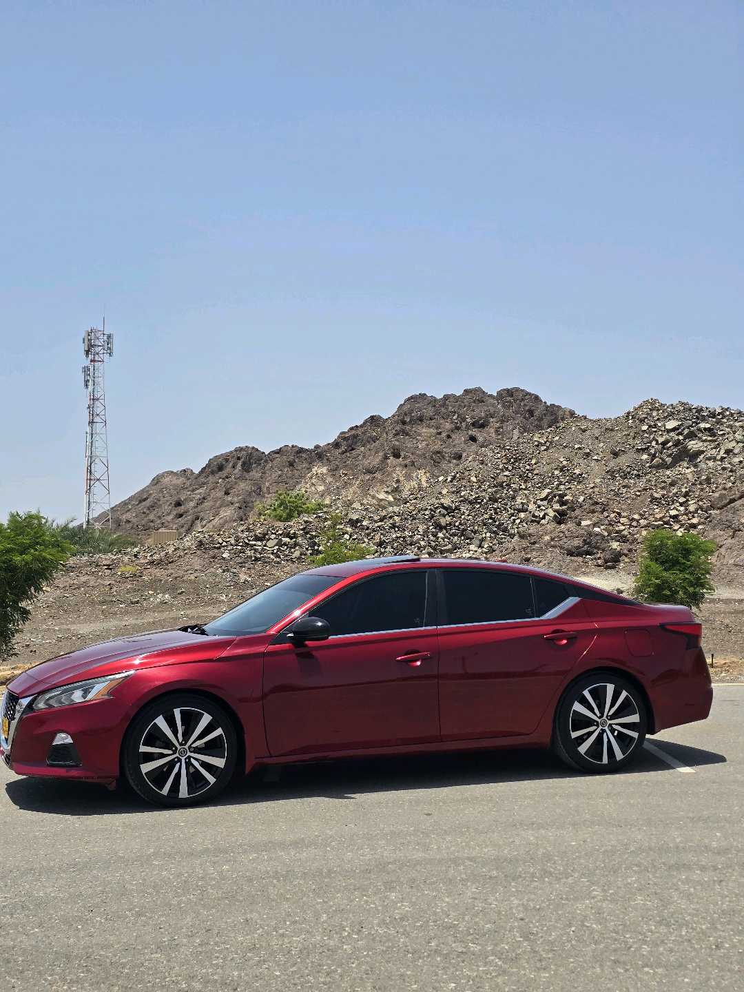 Car Image 2021 NISSAN ALTIMA SR
