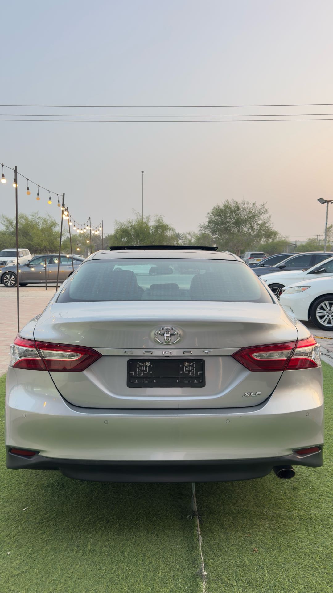 Car Image 2018 TOYOTA CAMRY XLE