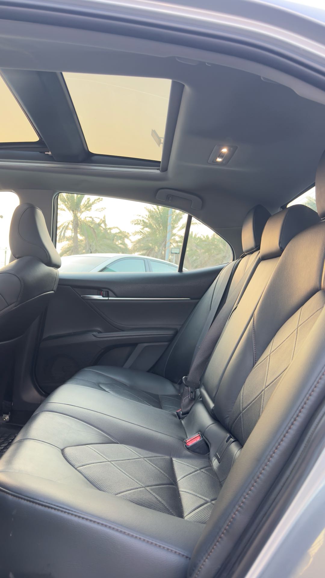 Car Image 2018 TOYOTA CAMRY XLE