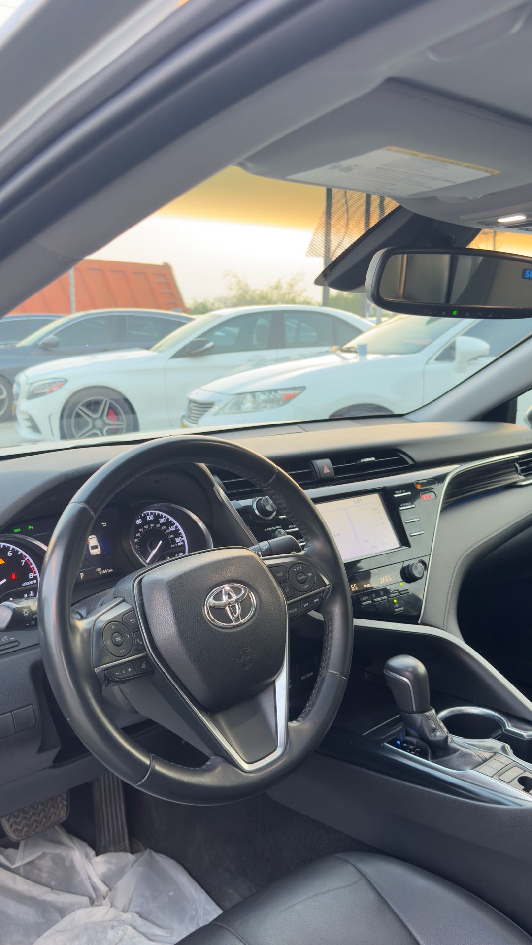 Car Image 2018 TOYOTA CAMRY XLE