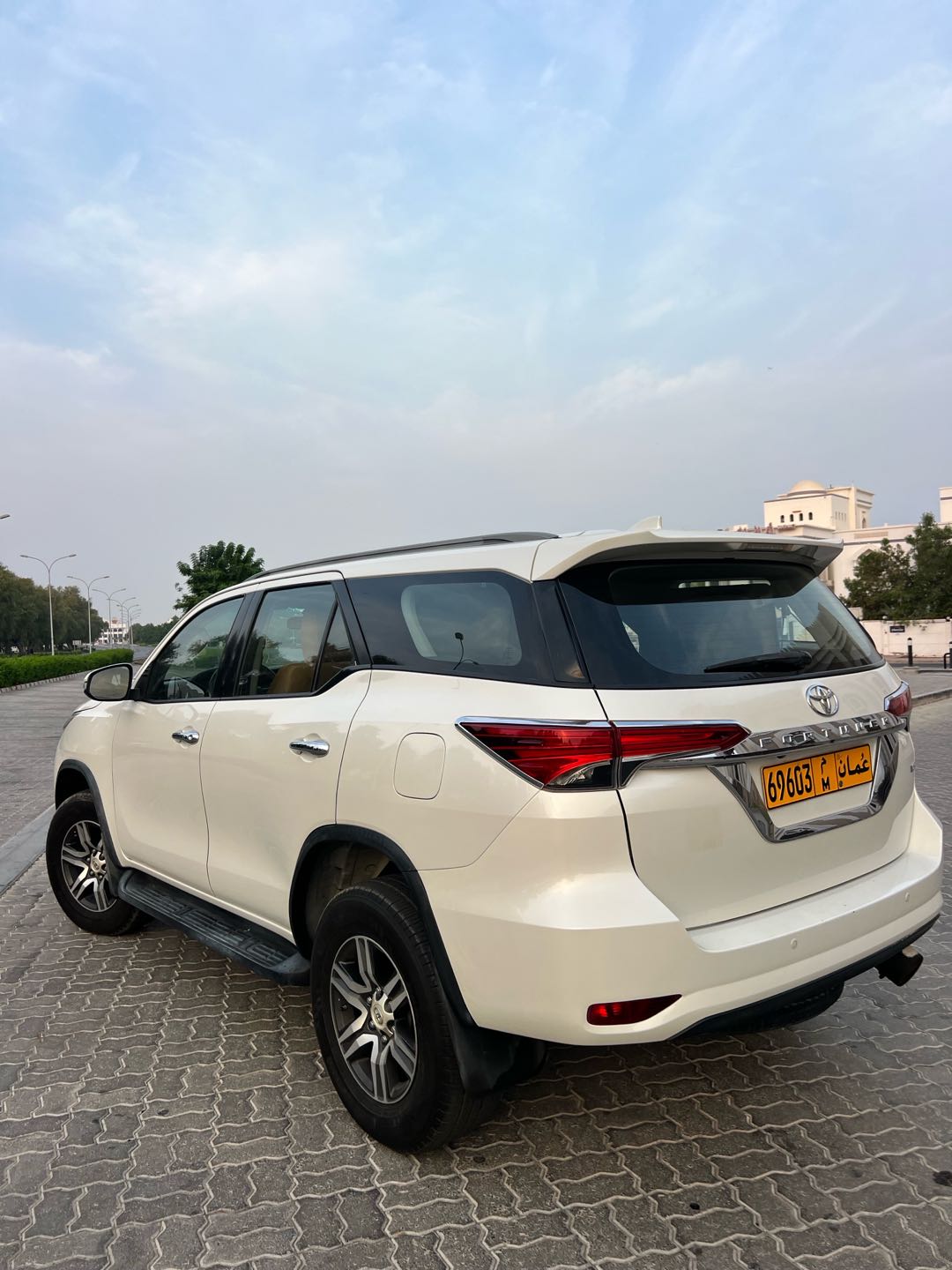 Car Image 2020 TOYOTA FORTUNER VX