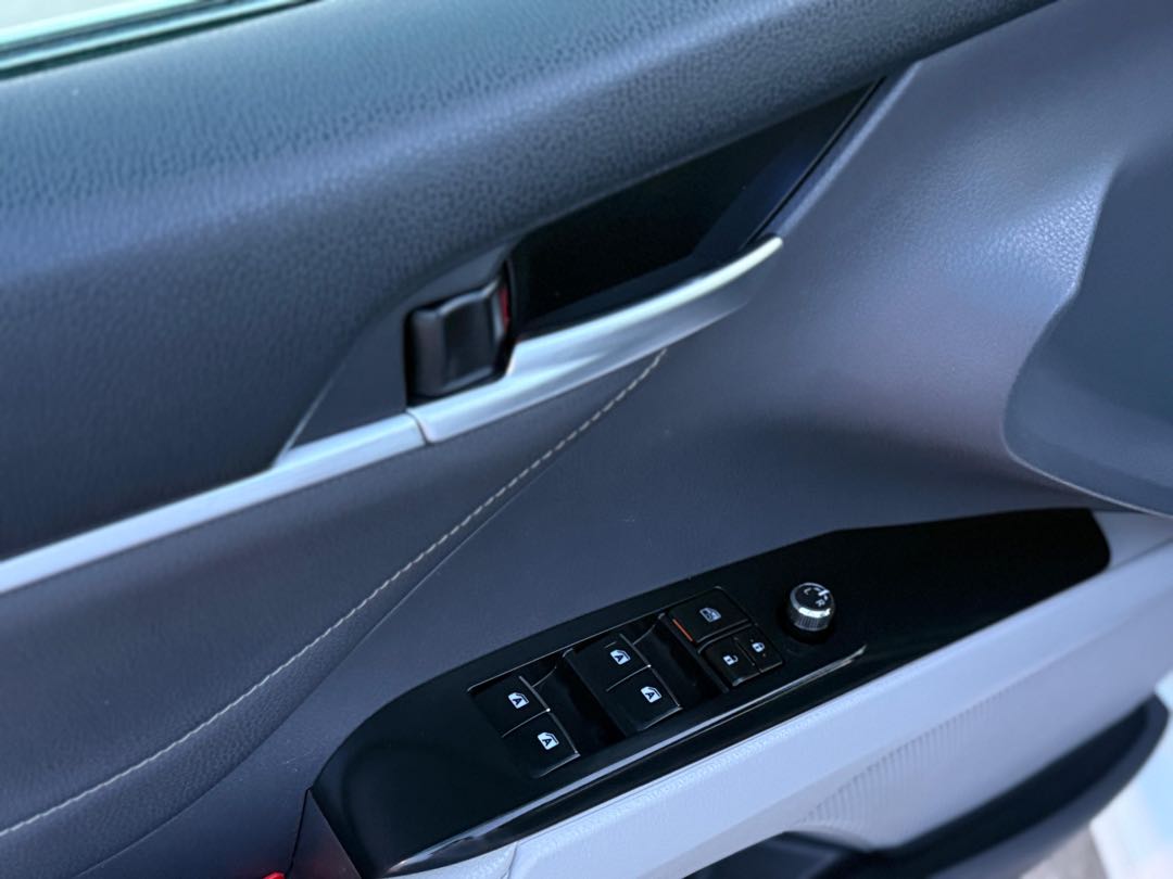 Car Image 2018 TOYOTA CAMRY XSE