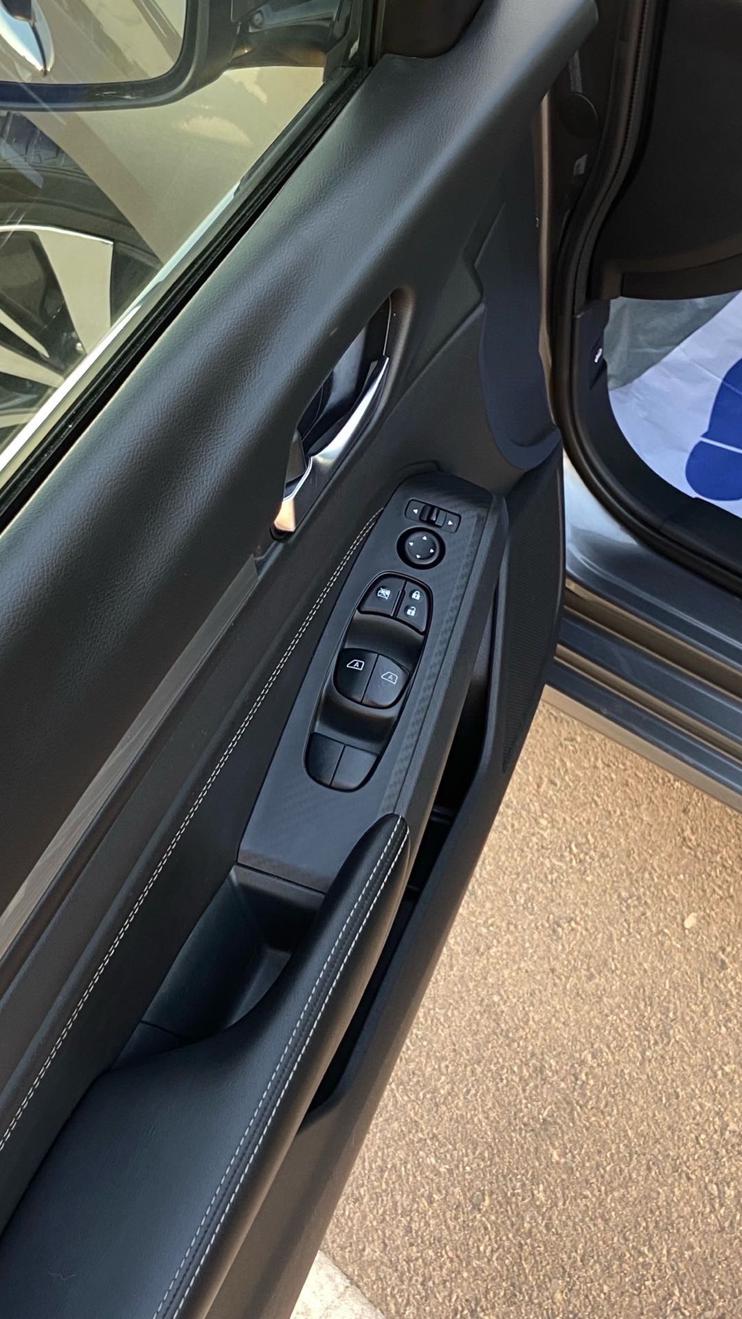 Car Image 2019 NISSAN ALTIMA SV
