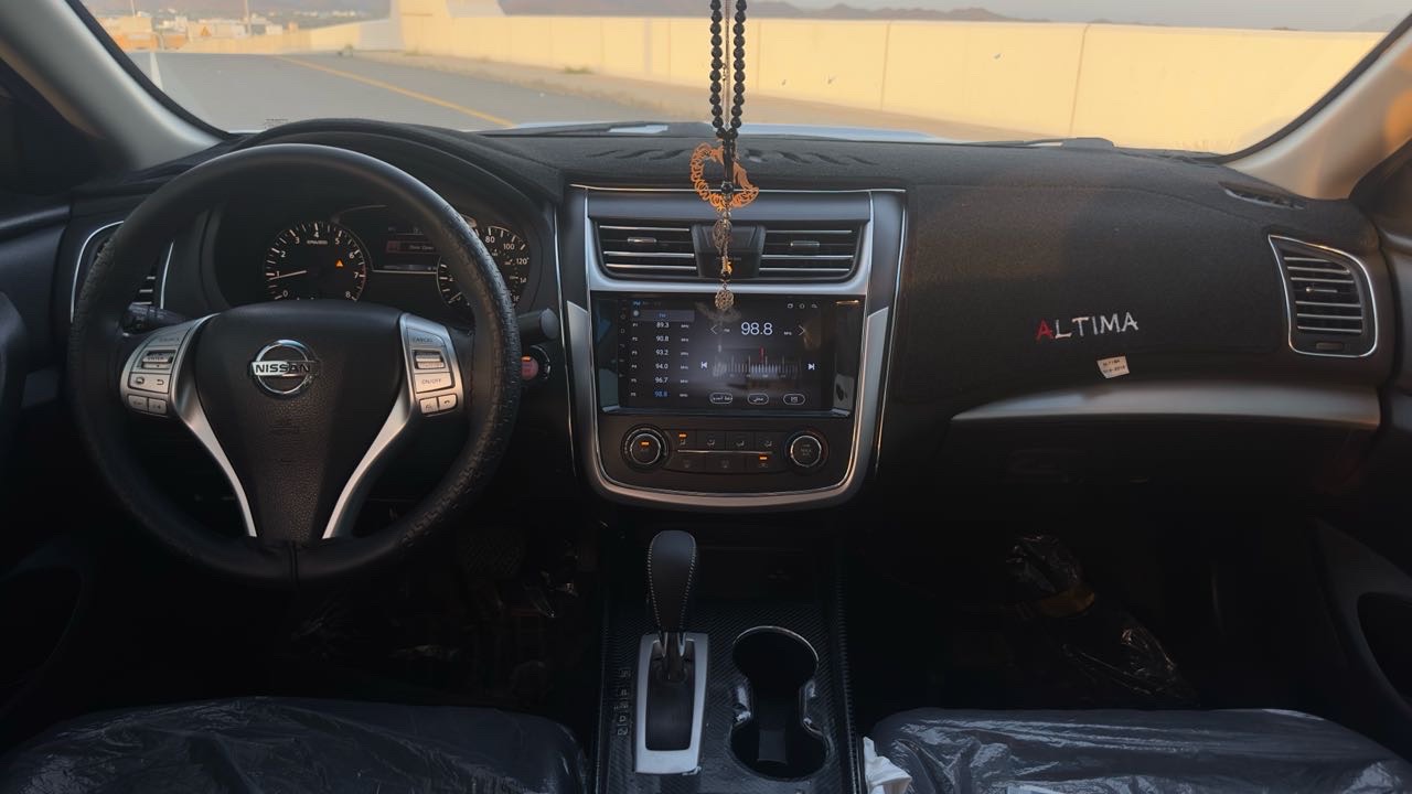 Car Image 2018 NISSAN ALTIMA S