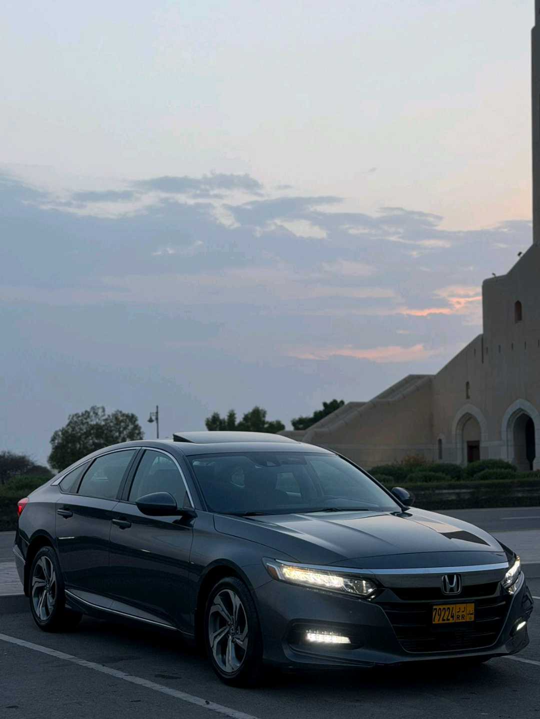 Car Image 2018 HONDA ACCORD EXL