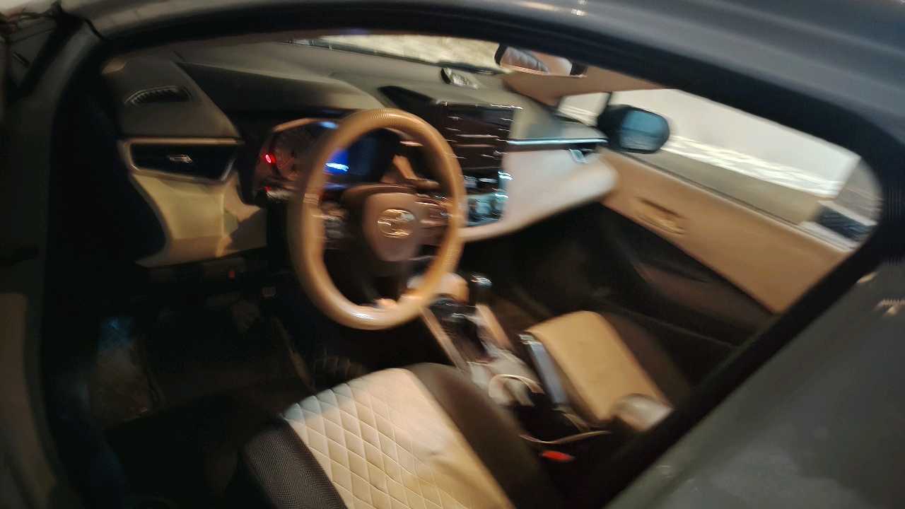 Car Image 2020 TOYOTA COROLLA XLI