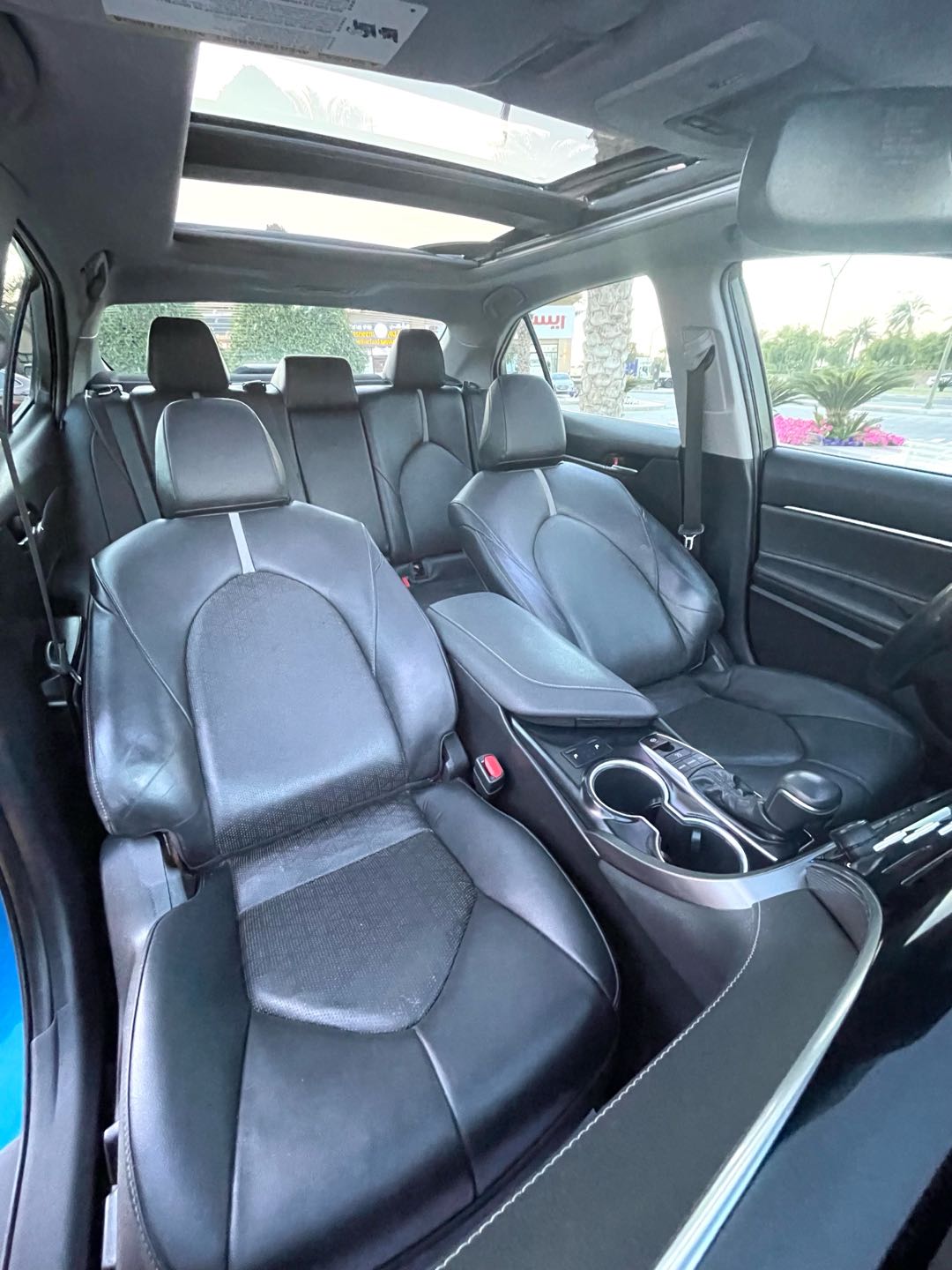 Car Image 2018 TOYOTA CAMRY XSE
