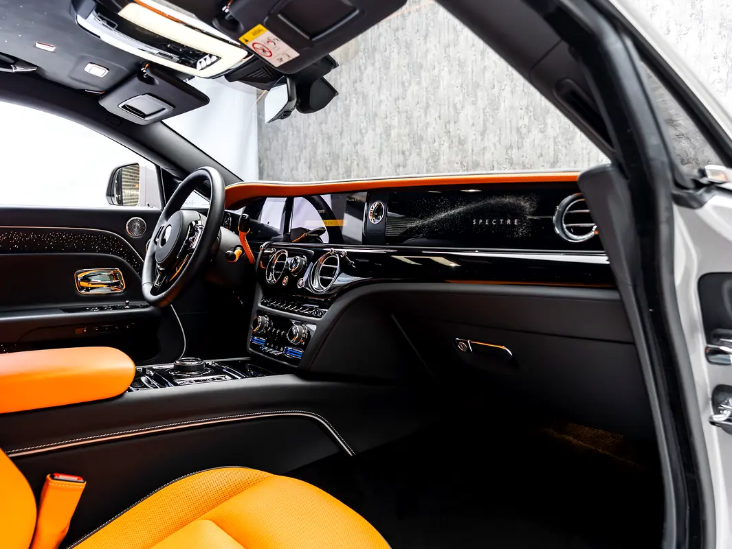 Car Image 2024 ROLLS ROYCE SPECTRE 