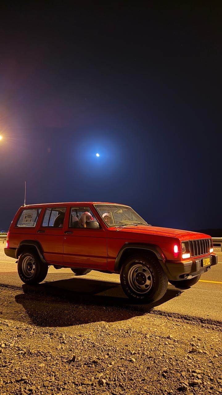 Car Image 1997 JEEP CHEROKEE 