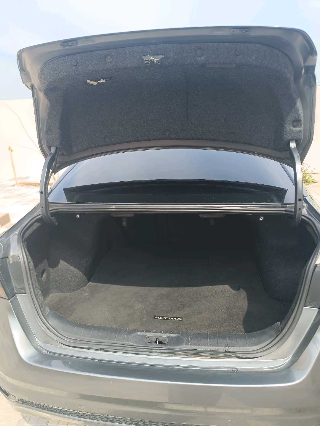 Car Image 2019 NISSAN ALTIMA SL