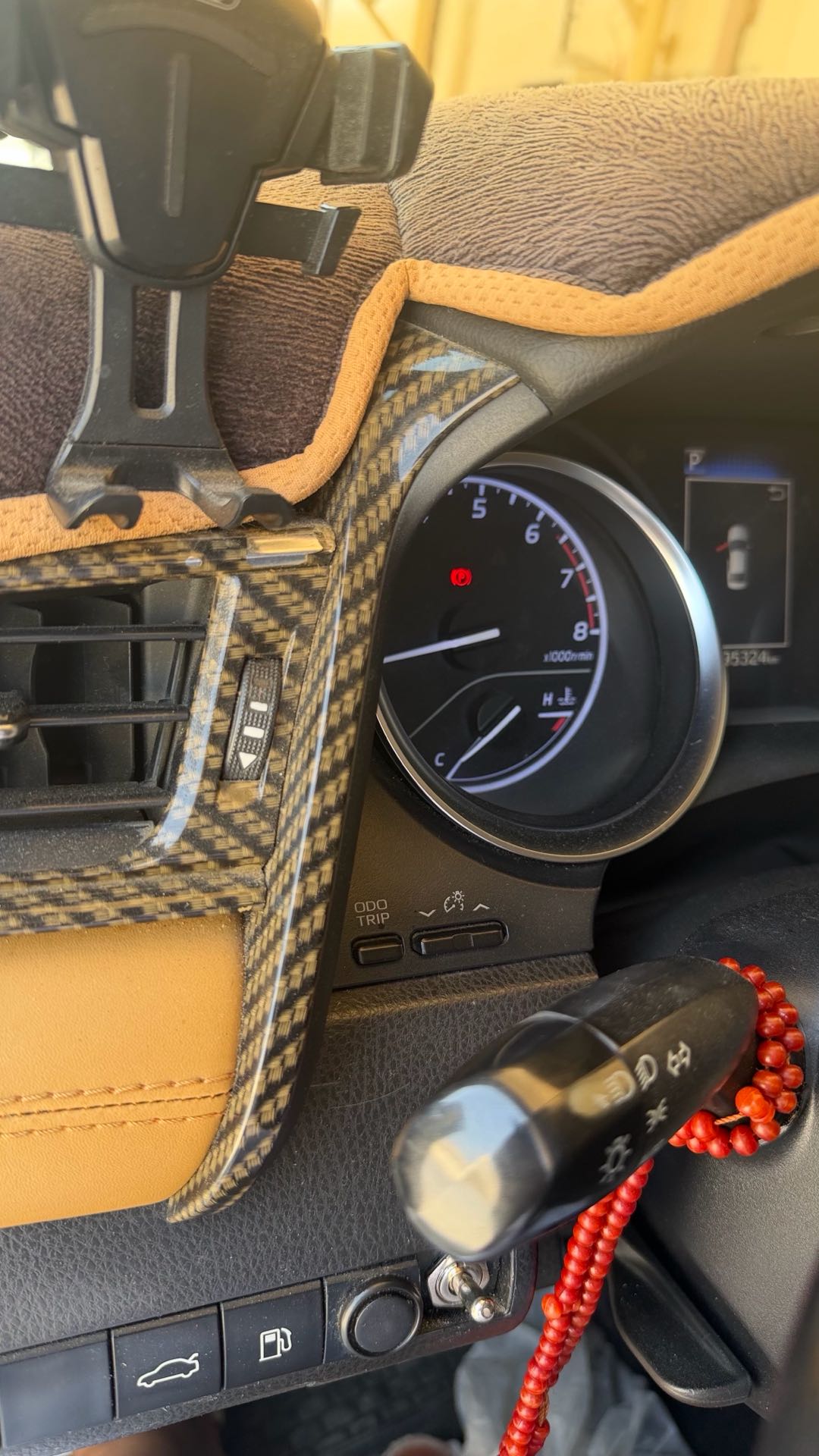 Car Image 2018 TOYOTA CAMRY GL