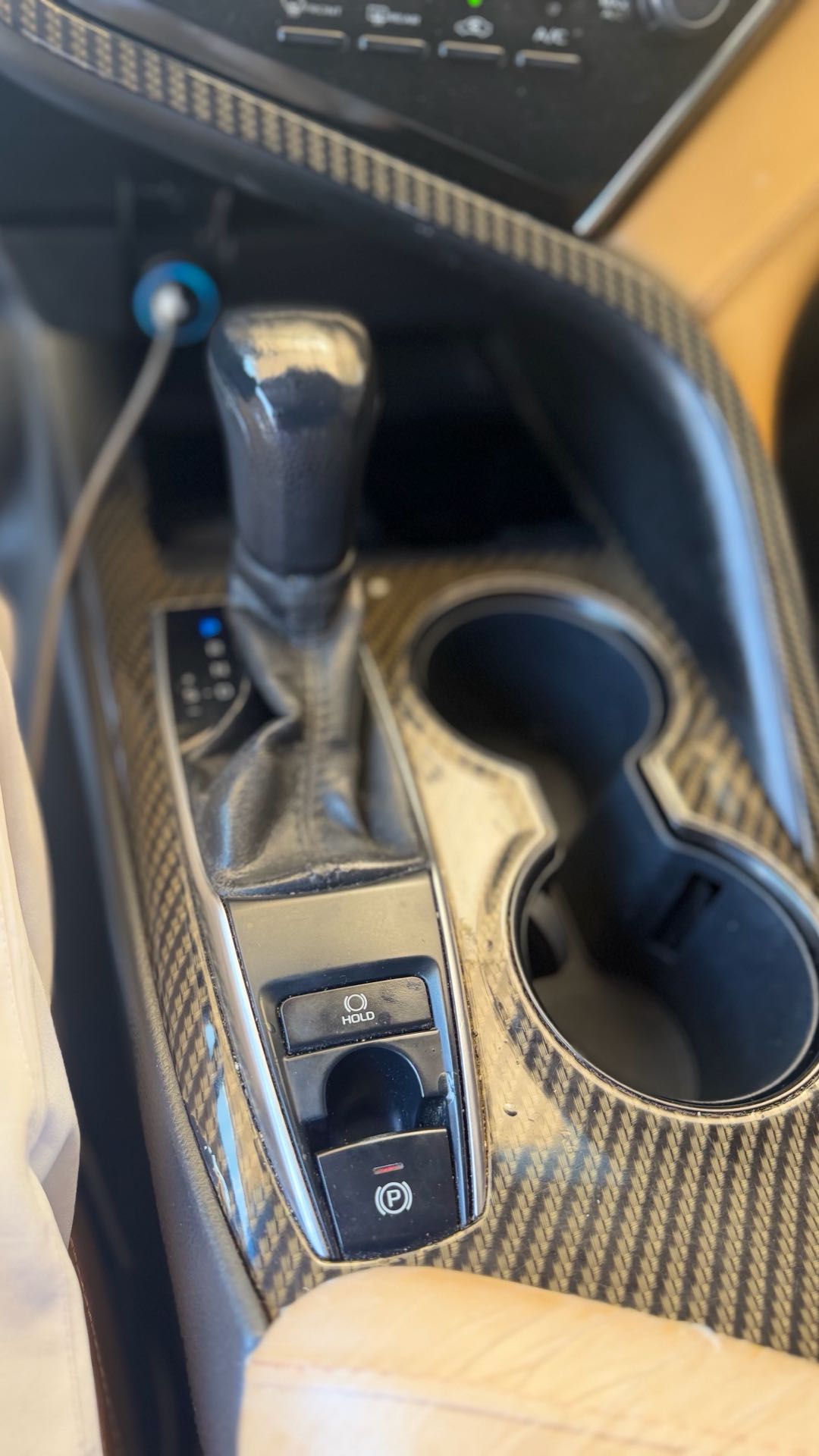 Car Image 2018 TOYOTA CAMRY GL
