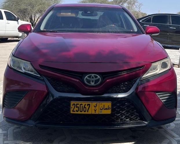 Car Image 2018 TOYOTA CAMRY SE