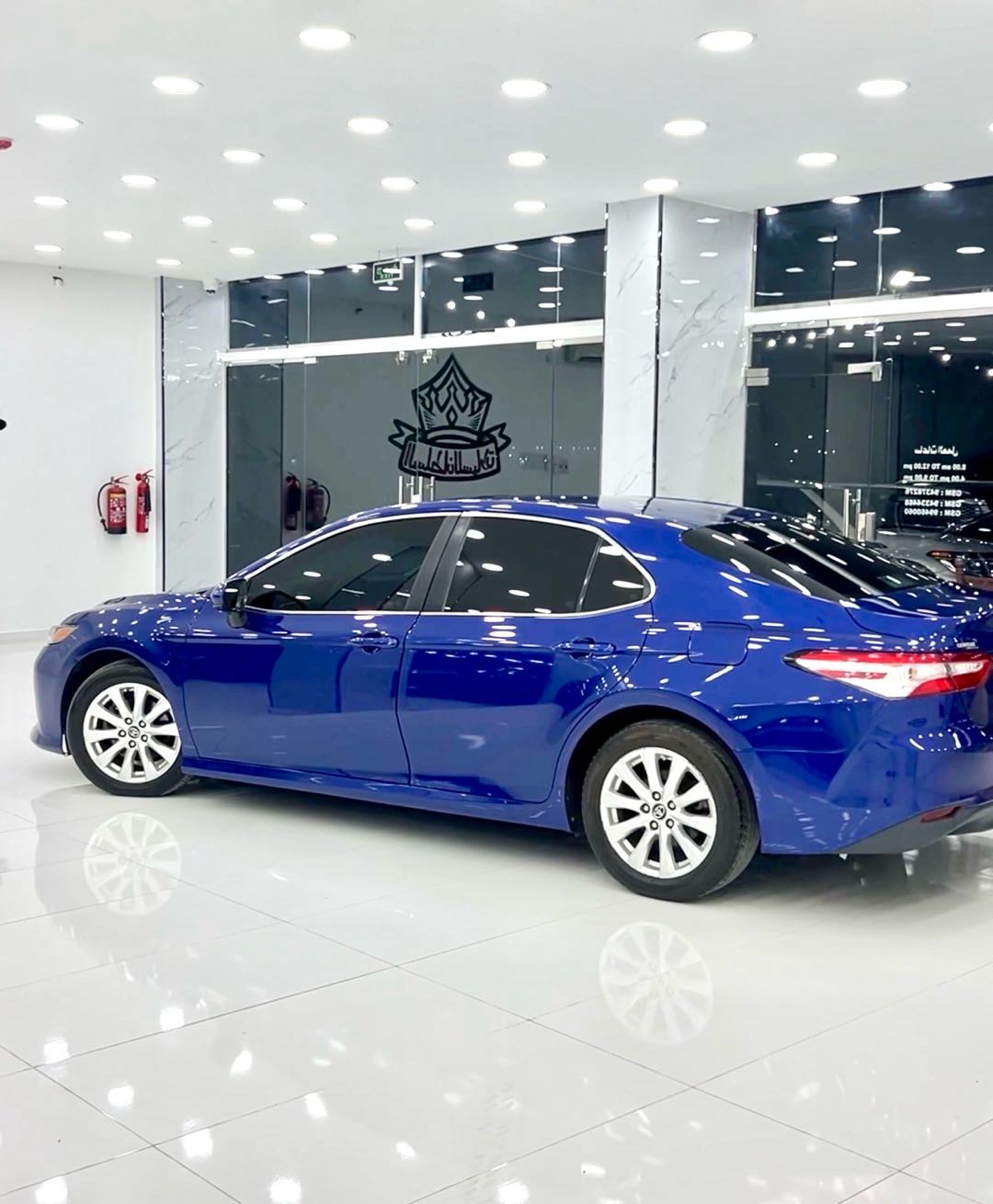Car Image 2018 TOYOTA CAMRY LE