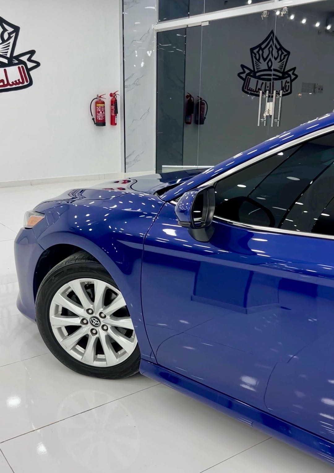 Car Image 2018 TOYOTA CAMRY LE