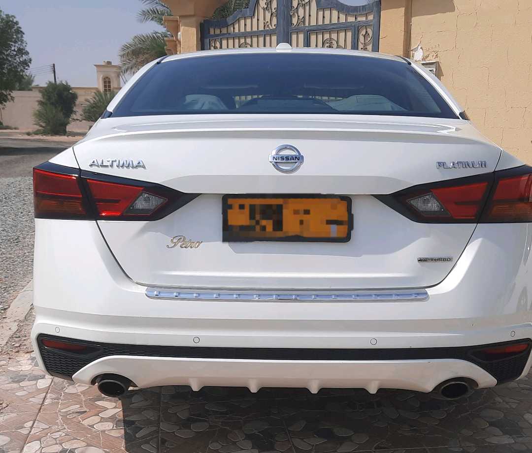 Car Image 2020 NISSAN ALTIMA Platinum 