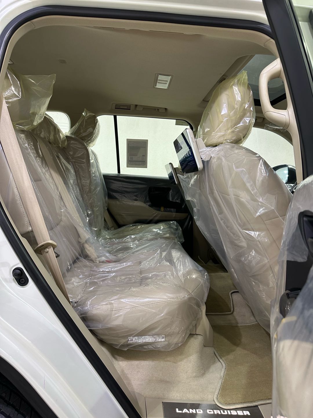 Car Image 2023 TOYOTA LAND CRUISER GX.R