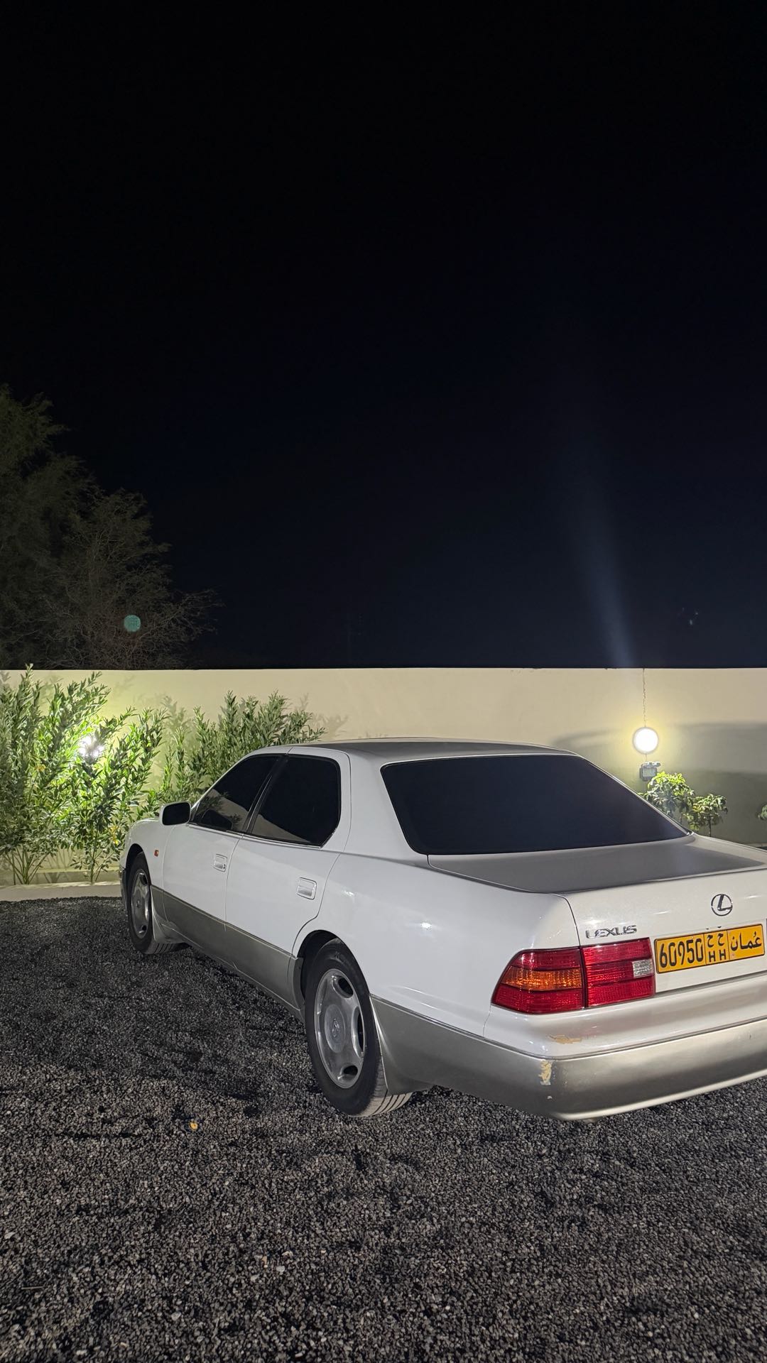 Car Image 1999 LEXUS LS 400