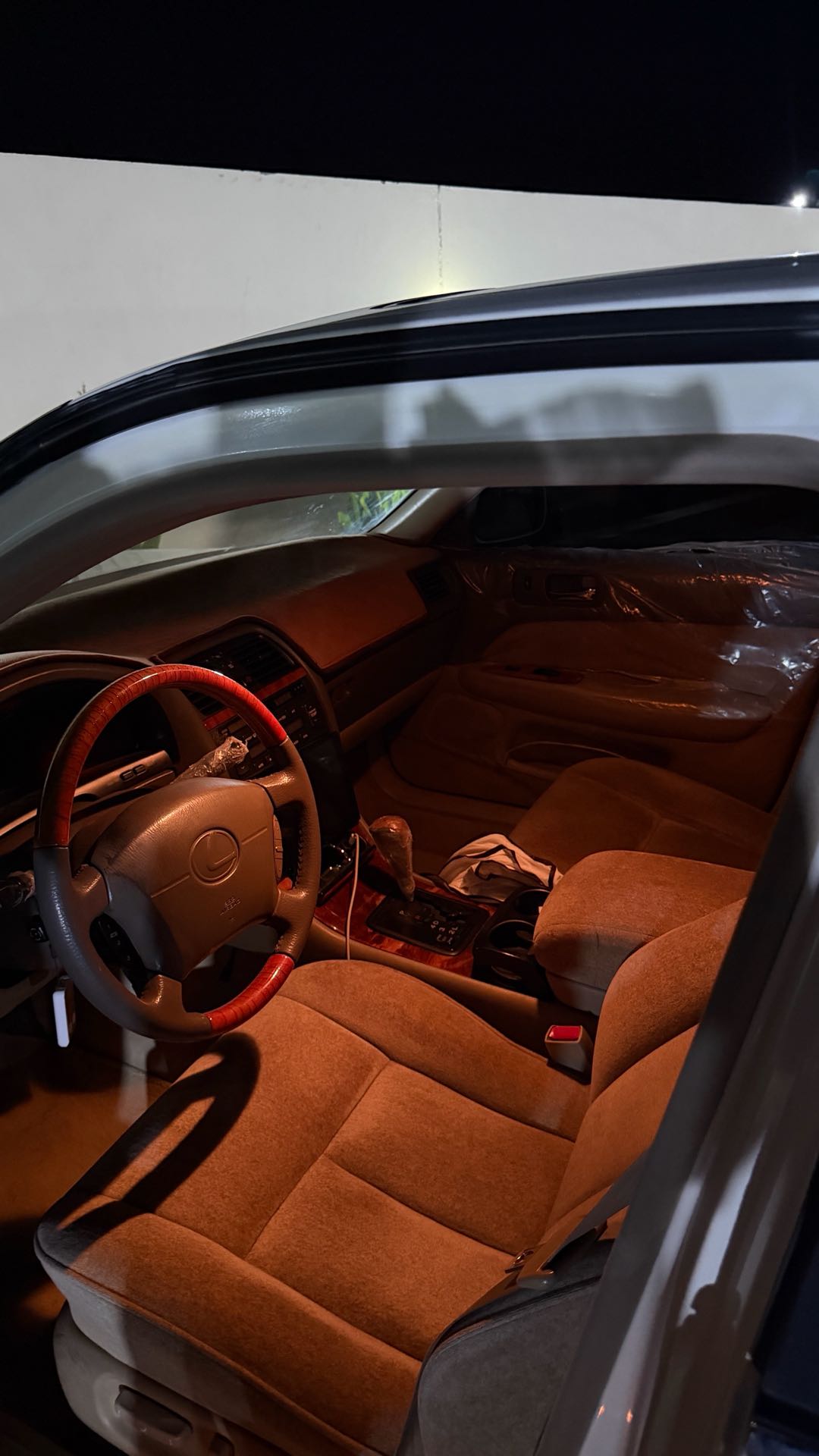 Car Image 1999 LEXUS LS 400