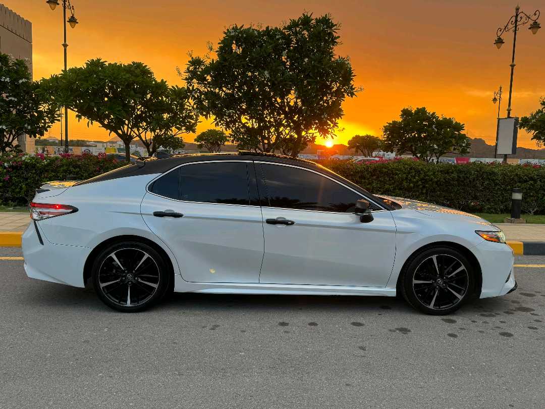 Car Image 2020 TOYOTA CAMRY XSE